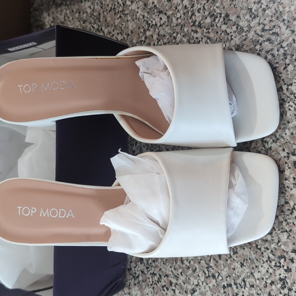 TOP Moda White Elegant Top - Picture 2 of 5